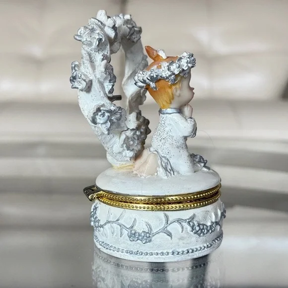 Vintage Cute Jewelry Box 😇 💖 - Picture 3 of 5